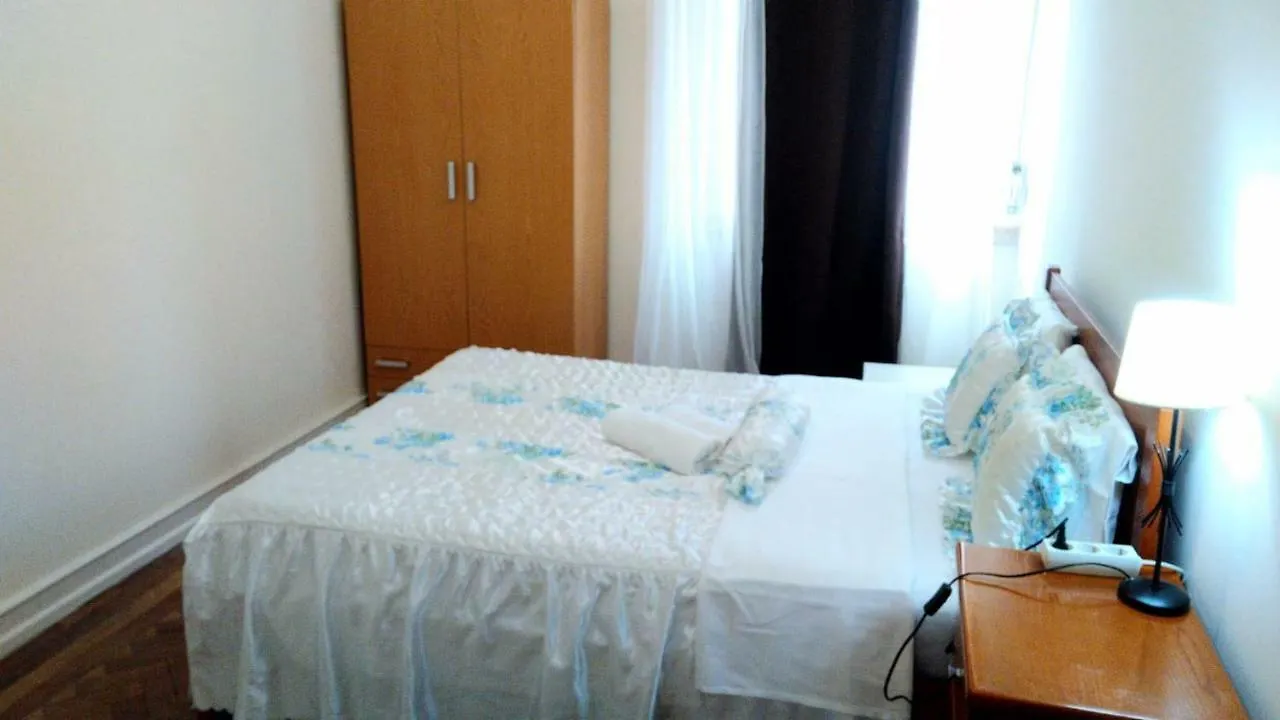 Hostel Absolut Morning Lisbon